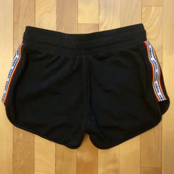 Adidas Butterfly Track Shorts - Picture 3 of 4